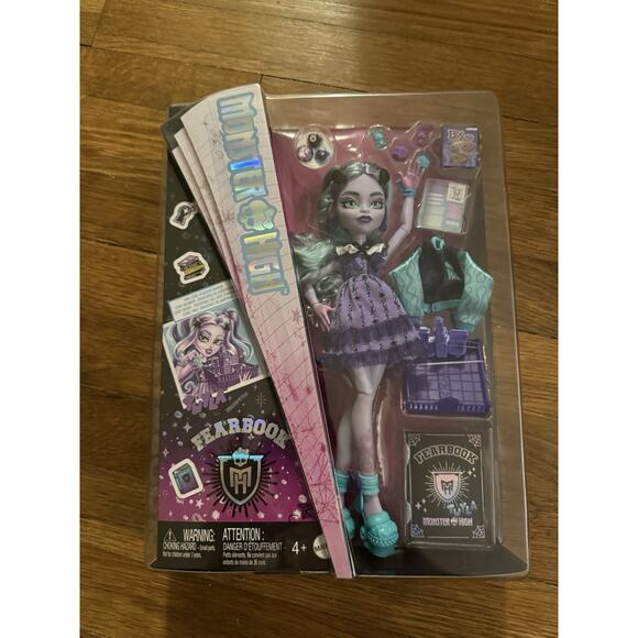 Monster High Fearbook Twyla Doll NEW & Sealed! - Picture 1 of 5
